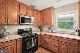3840 Pinewood Terrace, Falls Church, VA 22041 - Photo 5