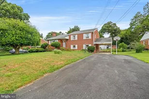 8316 Ashwood Dr, Alexandria, VA 22308 - Photo 1