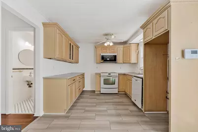 12805 Melvue Court, Fairfax, VA 22033 - Photo 7