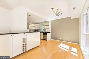 11814 Breton Ct, Reston, VA 20191 - Photo 5