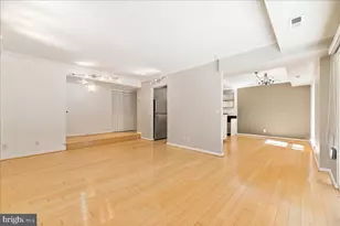 11814 Breton Ct, Reston, VA 20191 - Photo 7