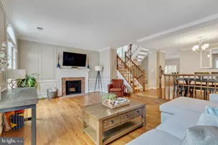 3956 Valley Ridge Dr, Fairfax, VA 22033 - Photo 3
