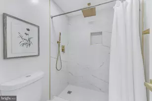 11213 Silentwood Ln, Reston, VA 20191 - Photo 19