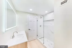 3705 George Mason Dr, Falls Church, VA 22041 - Photo 11
