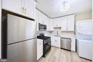 3701 S George Mason Dr, Falls Church, VA 22041 - Photo 9