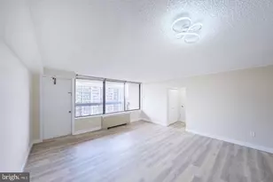 3701 S George Mason Dr, Falls Church, VA 22041 - Photo 3