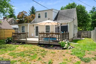 2819 Summerfield Rd, Falls Church, VA 22042 - Photo 33