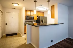 3176 Summit Square Dr, Oakton, VA 22124 - Photo 13