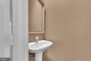 5937 Kirkcaldy Ln, Alexandria, VA 22315 - Photo 21