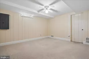 2256 Roanoke Dr, Alexandria, VA 22307 - Photo 29