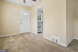 2256 Roanoke Dr, Alexandria, VA 22307 - Photo 13