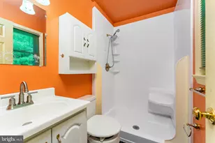 7826 Welch Ct, Alexandria, VA 22315 - Photo 15
