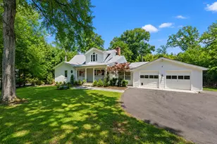 2627 Five Oaks Rd, Vienna, VA 22181 - Photo 1