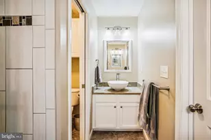 1913 Paul Spring Pkwy, Alexandria, VA 22308 - Photo 23