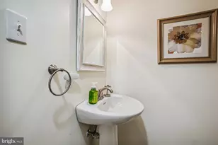 1913 Paul Spring Pkwy, Alexandria, VA 22308 - Photo 41