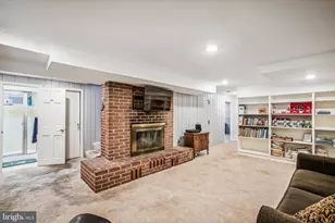1913 Paul Spring Pkwy, Alexandria, VA 22308 - Photo 39