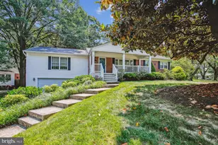 1913 Paul Spring Pkwy, Alexandria, VA 22308 - Photo 33