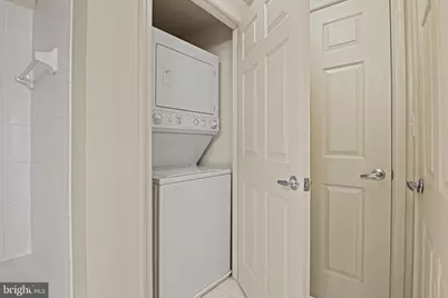 2726 Gallows Road #417, Vienna, VA 22180 - Photo 25