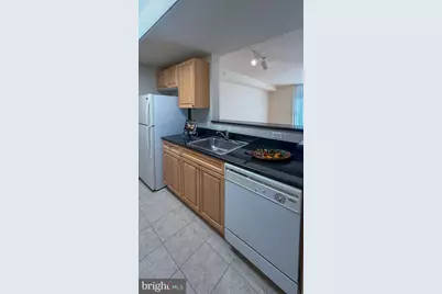 2726 Gallows Road #417, Vienna, VA 22180 - Photo 7