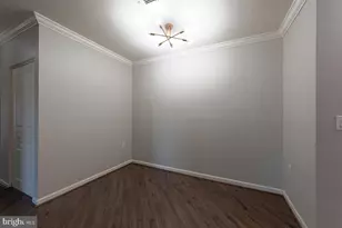 2204 Westcourt Ln, Herndon, VA 20170 - Photo 11