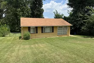 6404 Maplewood Dr, Falls Church, VA 22041 - Photo 1