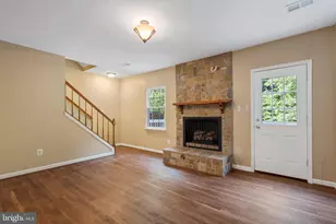 8608 Rocky Gap Ct, Lorton, VA 22079 - Photo 13
