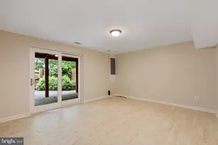 8608 Rocky Gap Ct, Lorton, VA 22079 - Photo 33