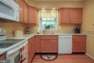 3124 Barnard Ct, Fairfax, VA 22031 - Photo 7