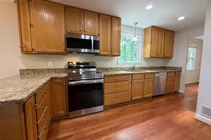 7216 Reservation Dr, Springfield, VA 22153 - Photo 3