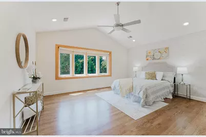 10527 Mereworth Lane, Oakton, VA 22124 - Photo 11