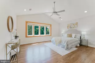 10527 Mereworth Ln, Oakton, VA 22124 - Photo 11