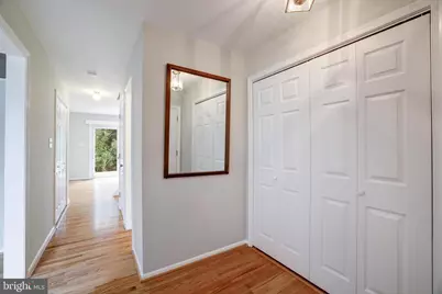 9823 Saint Cloud Court, Fairfax, VA 22031 - Photo 5