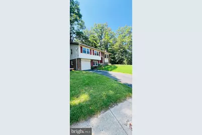 7208 Briarcliff Drive, Springfield, VA 22153 - Photo 1