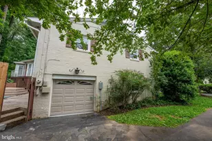 6438 Woodville Dr, Falls Church, VA 22044 - Photo 23