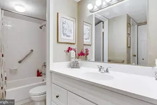 6800 Fleetwood Rd, McLean, VA 22101 - Photo 11