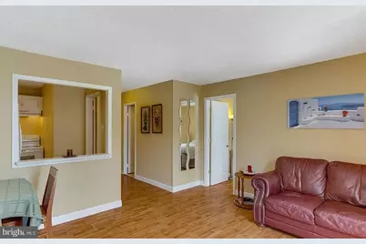6800 Fleetwood Road #414, McLean, VA 22101 - Photo 3