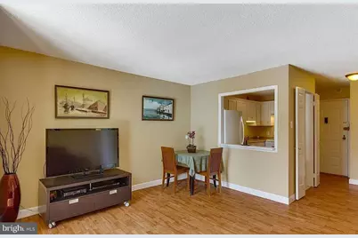6800 Fleetwood Road #414, McLean, VA 22101 - Photo 5
