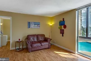6800 Fleetwood Rd, McLean, VA 22101 - Photo 7