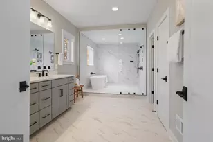 611 Tapawingo Rd SW, Vienna, VA 22180 - Photo 27
