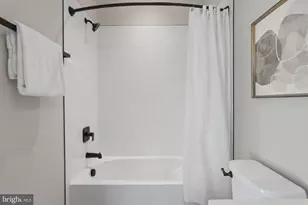 611 Tapawingo Rd SW, Vienna, VA 22180 - Photo 37