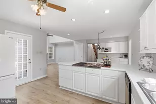 8646 Ivy Mint Ct, Springfield, VA 22153 - Photo 13