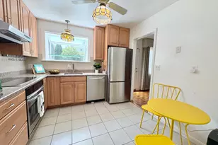4902 Ravensworth Rd, Annandale, VA 22003 - Photo 3