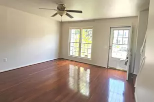 6552 Old Carriage Ln, Alexandria, VA 22315 - Photo 5