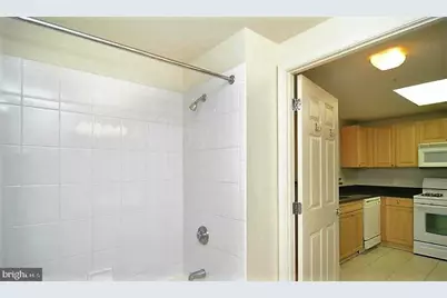 2726 Gallows Road #601, Vienna, VA 22180 - Photo 7