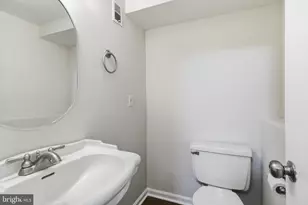 412 Cavendish St, Herndon, VA 20170 - Photo 9