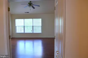 6863 Drifton Ct, Centreville, VA 20121 - Photo 11