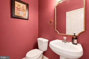8570 Wyngate Manor Ct, Alexandria, VA 22309 - Photo 13