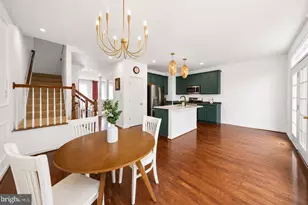 8570 Wyngate Manor Ct, Alexandria, VA 22309 - Photo 7