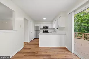 5610 Belleau Woods Ln, Alexandria, VA 22315 - Photo 17