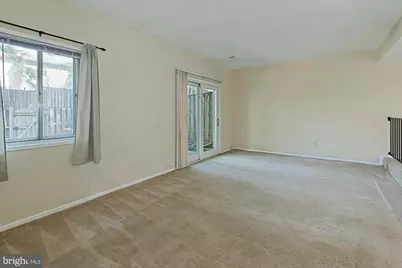 9637 Westport Lane, Burke, VA 22015 - Photo 5